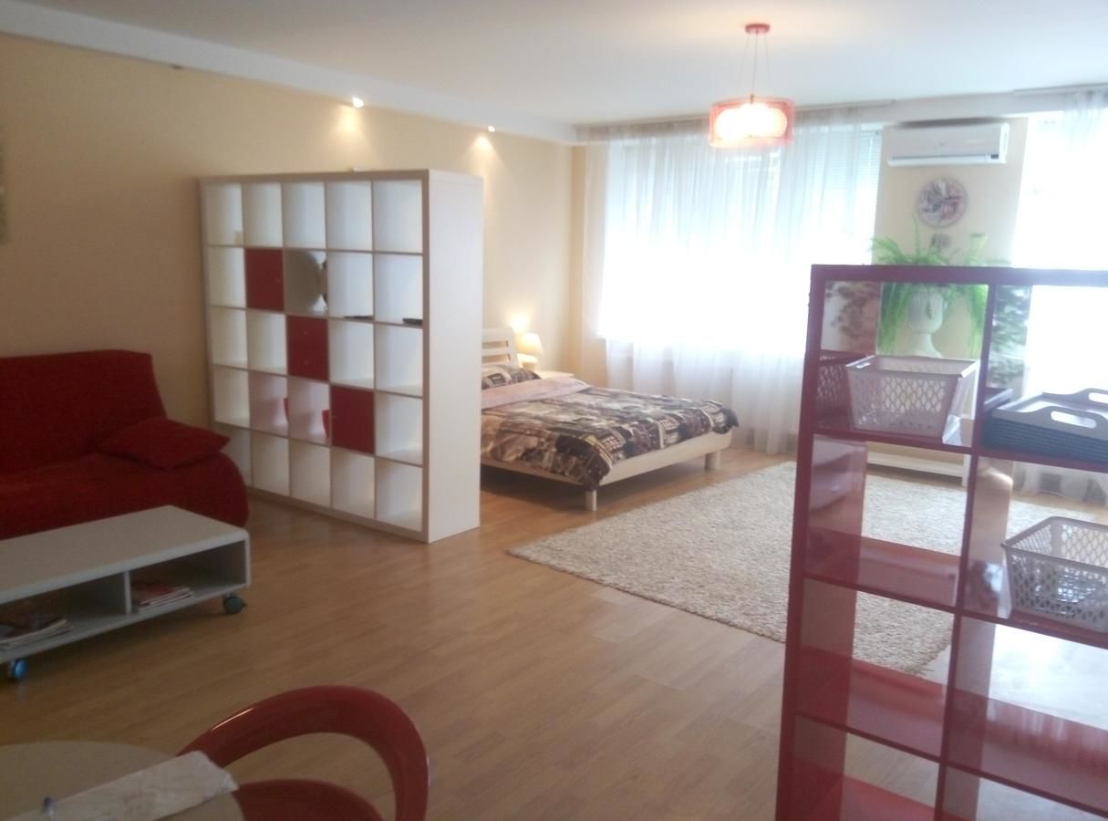 Апартаменты Apartment Red and White Одесса-14